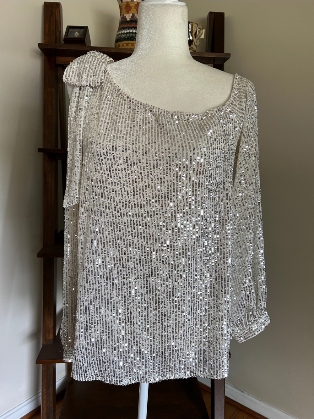 CeCe Silver Sequin One-Shoulder Cold-Shoulder Top with Bow